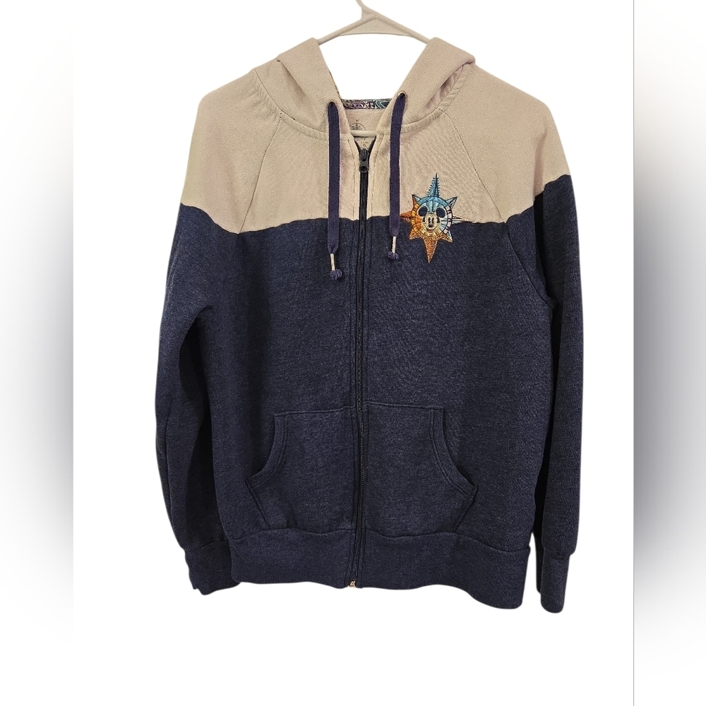 WALT DISNEY WORLD COMPASS MICKEY MOUSE FULL ZIP HOODIE. SIZE LARGE.